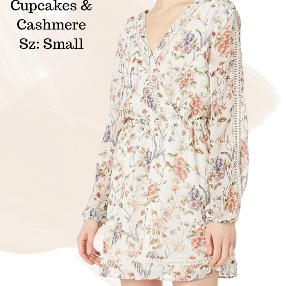 Cupcakes and Cashmere Tan Floral Small Feminine Romantic‎ Boho NWT